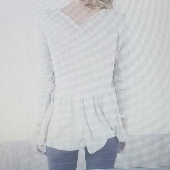 Top - Picture 3 of 4